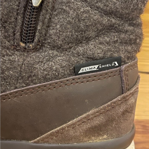 Women's Salomon Brown Winter Boots - Picture 4 of 7